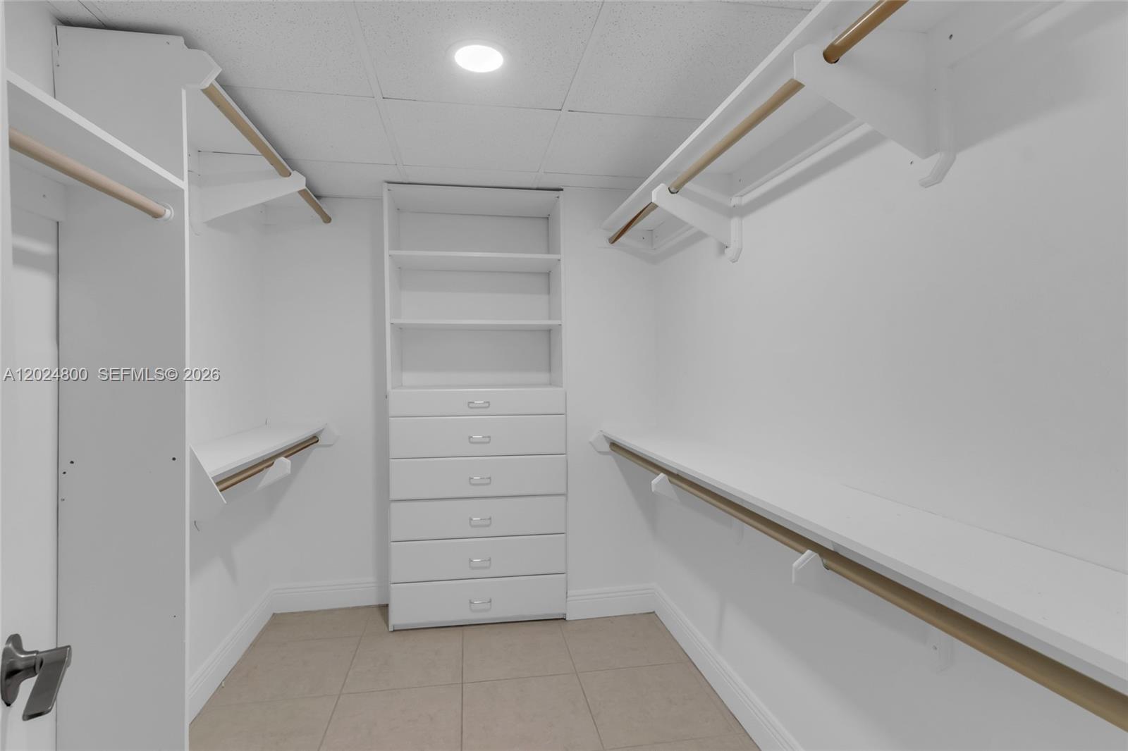 90 Edgewater Dr 1201 Property Photo 20