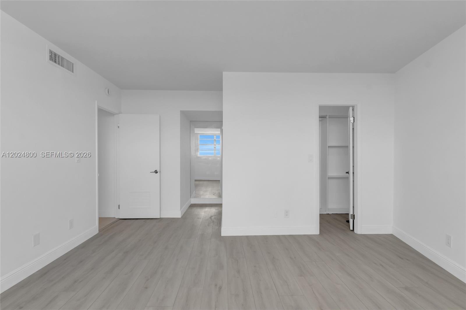 90 Edgewater Dr 1201 Property Photo 21