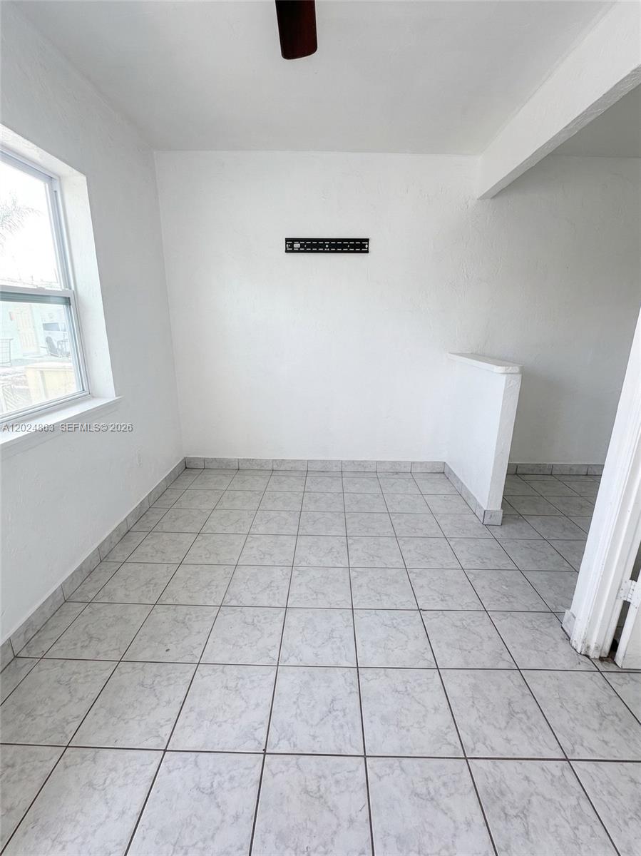625 W Avenue A Property Photo 10