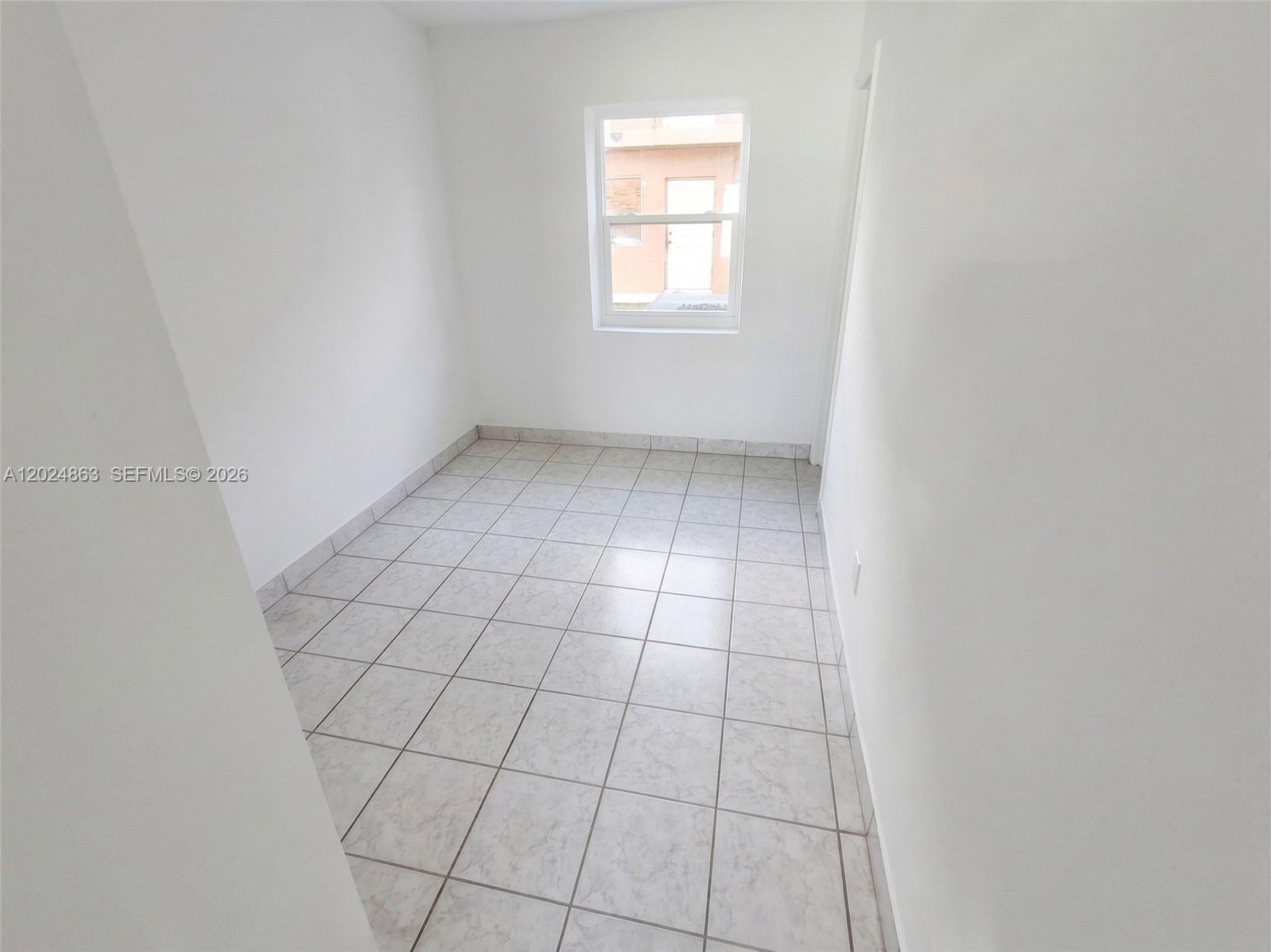 625 W Avenue A Property Photo 12