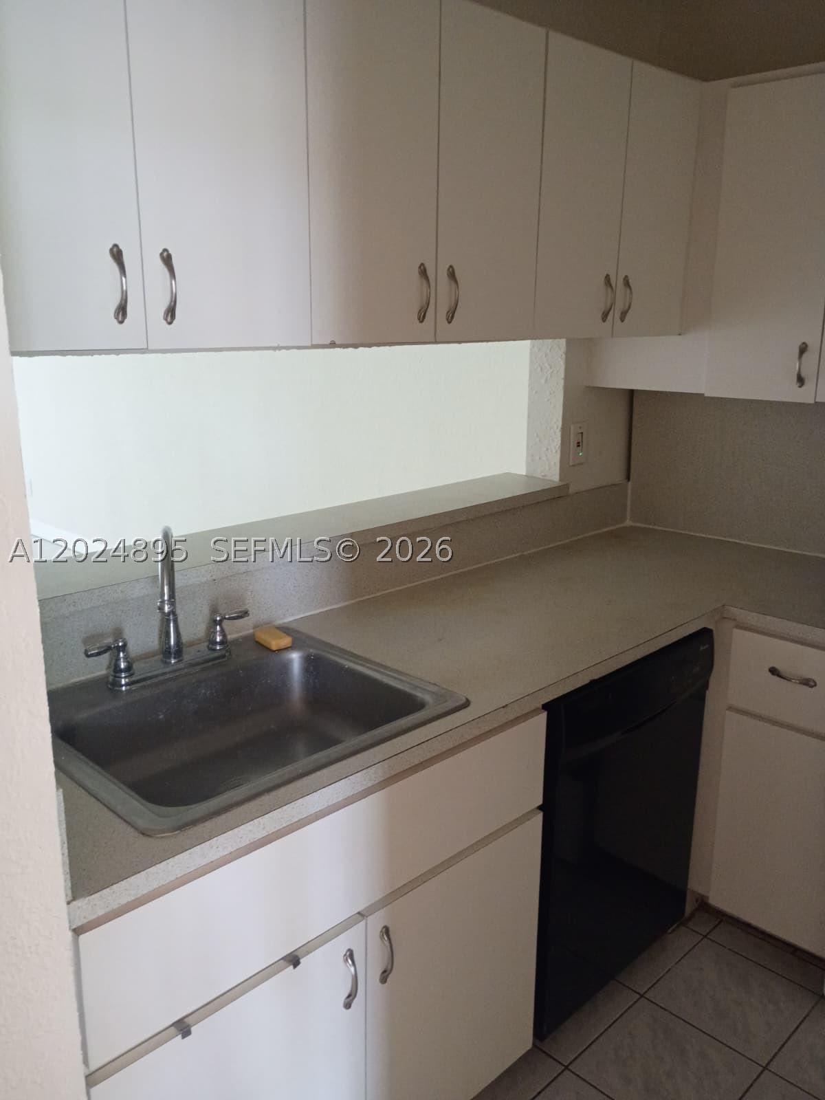 3399 Foxcroft Rd 208 Property Photo 4