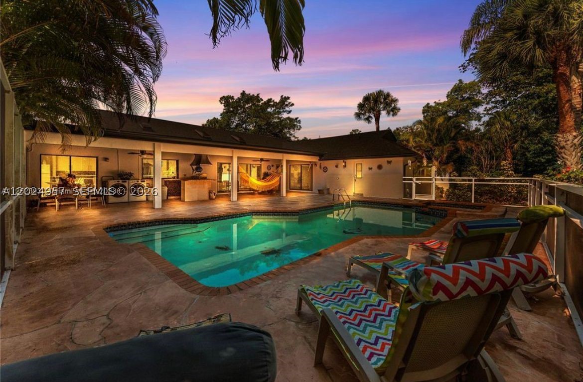 13353 Doubletree Cir Property Photo 1