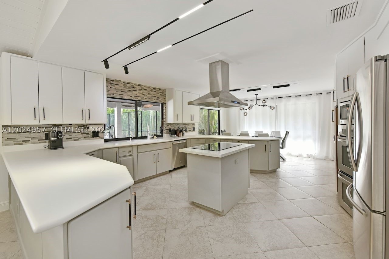 13353 Doubletree Cir Property Photo 12