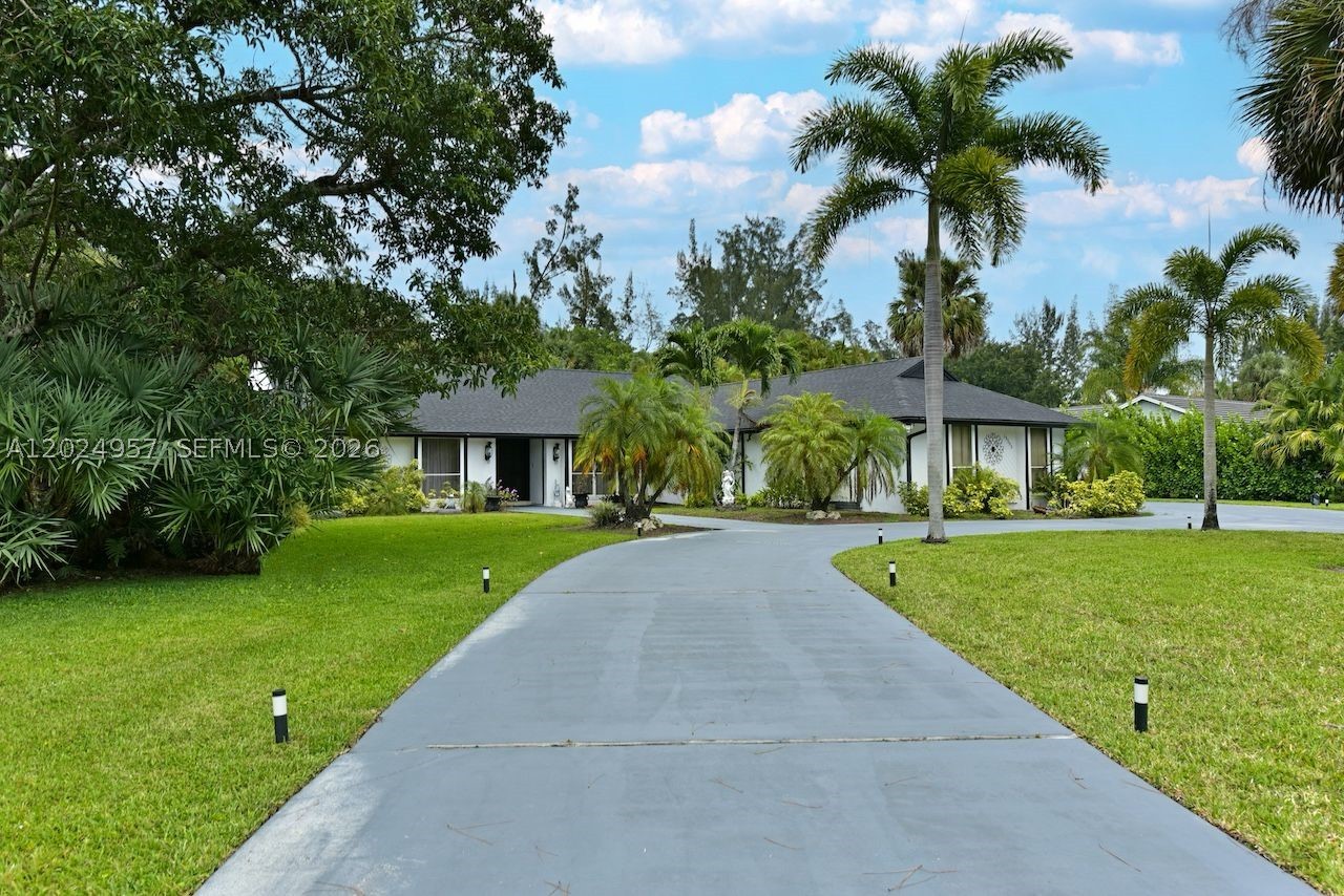 13353 Doubletree Cir Property Photo 30