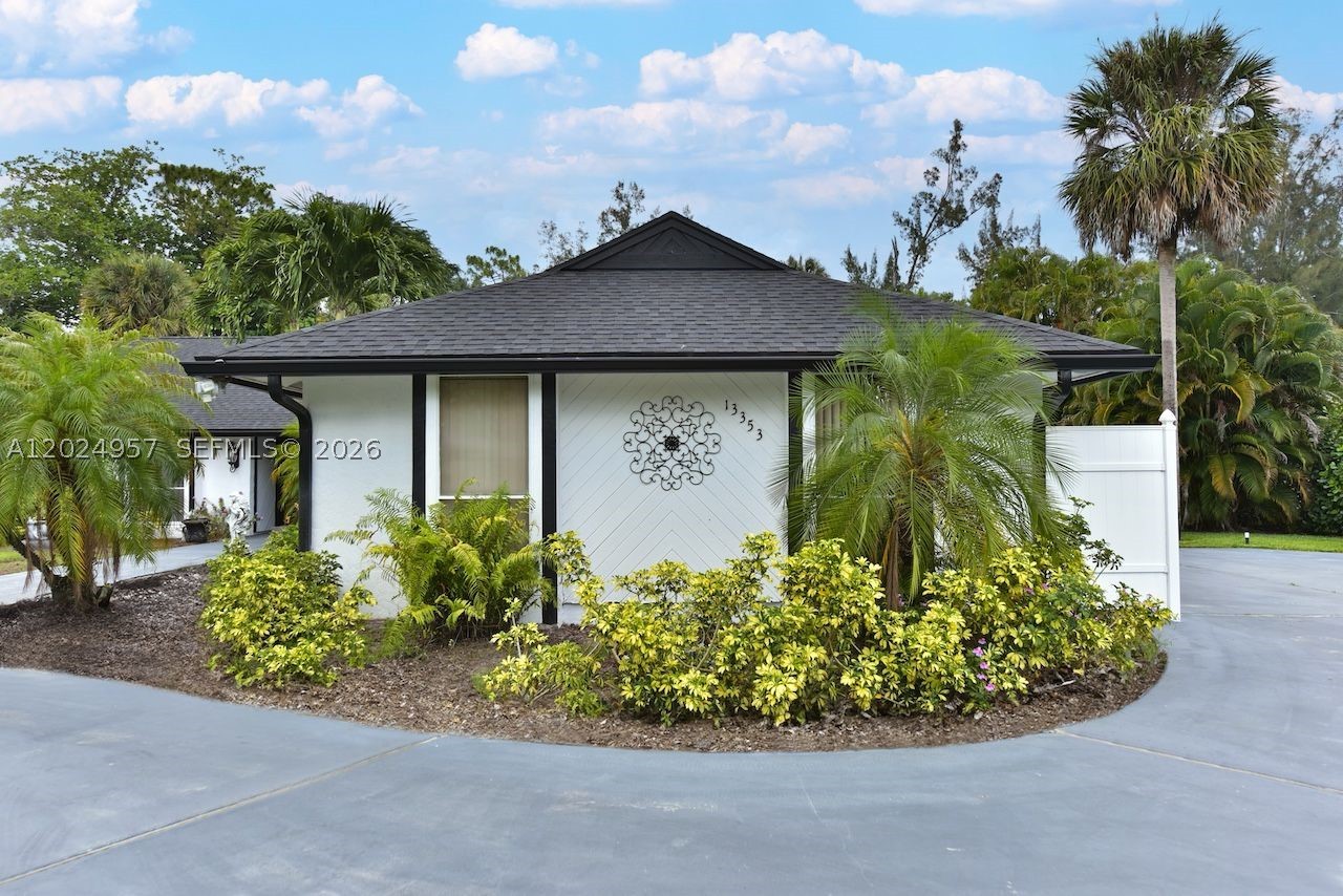 13353 Doubletree Cir Property Photo 33