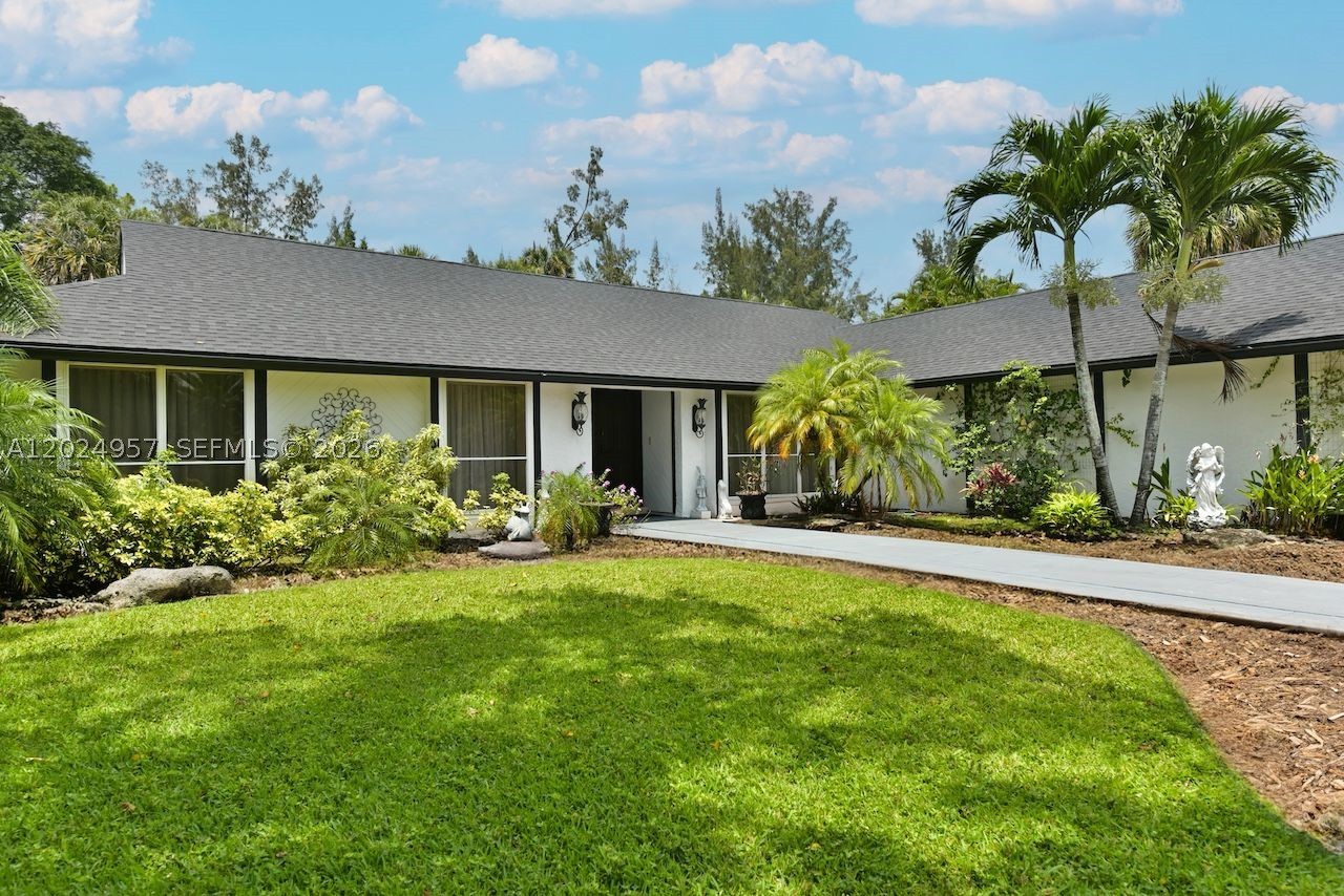 13353 Doubletree Cir Property Photo 34