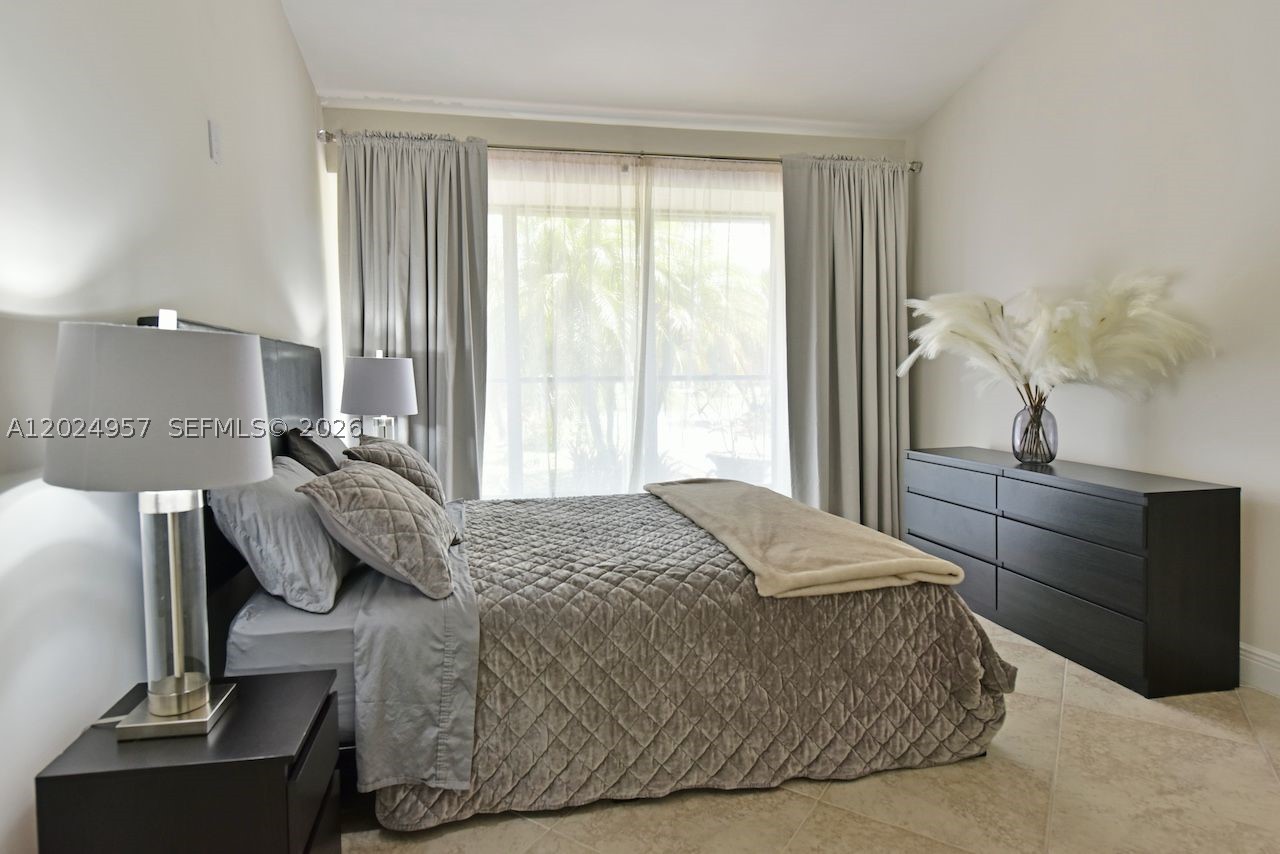 13353 Doubletree Cir Property Photo 40