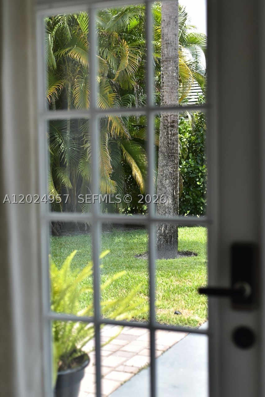 13353 Doubletree Cir Property Photo 43