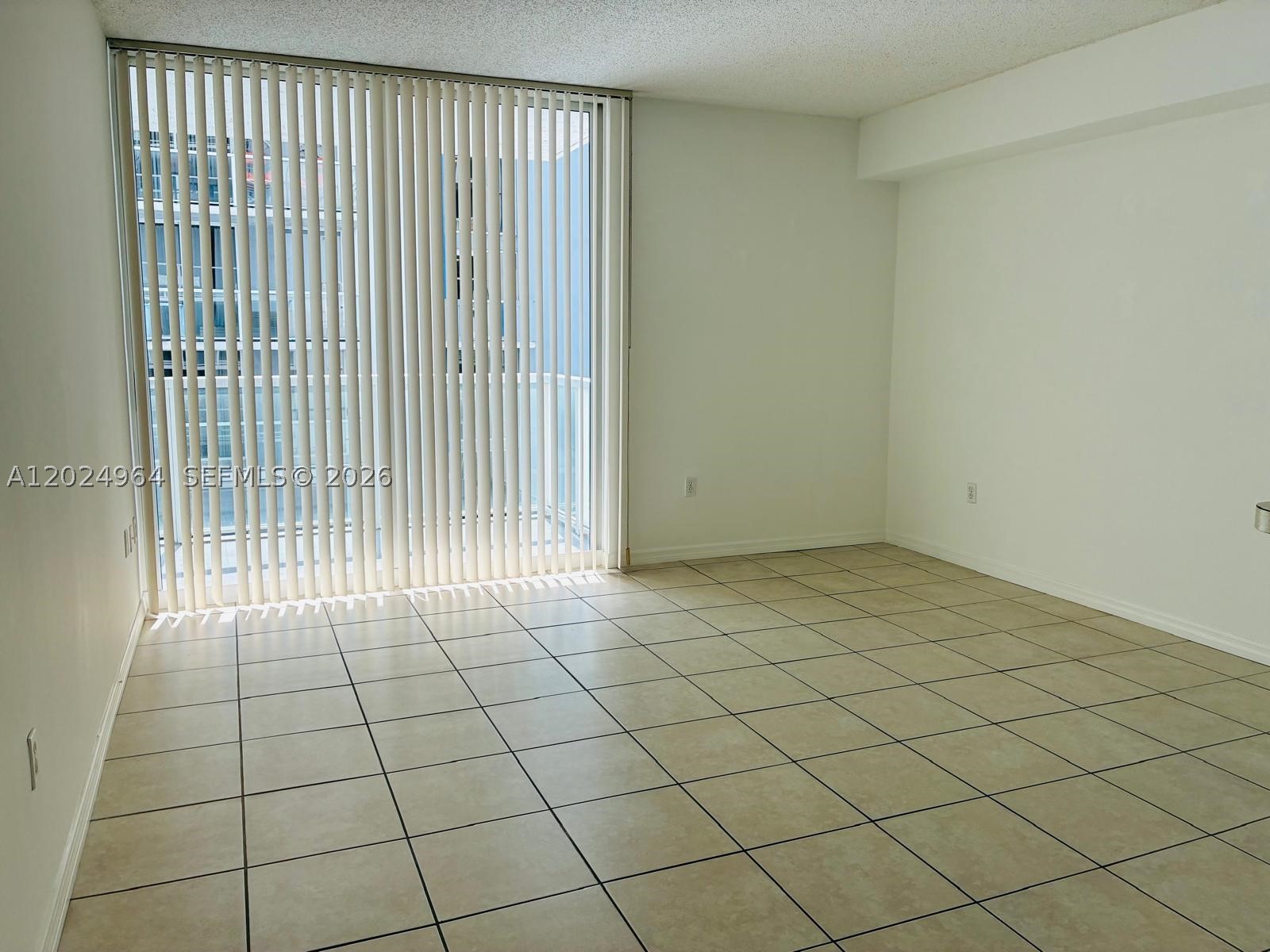5085 Nw 7th St 909 Property Photo 5
