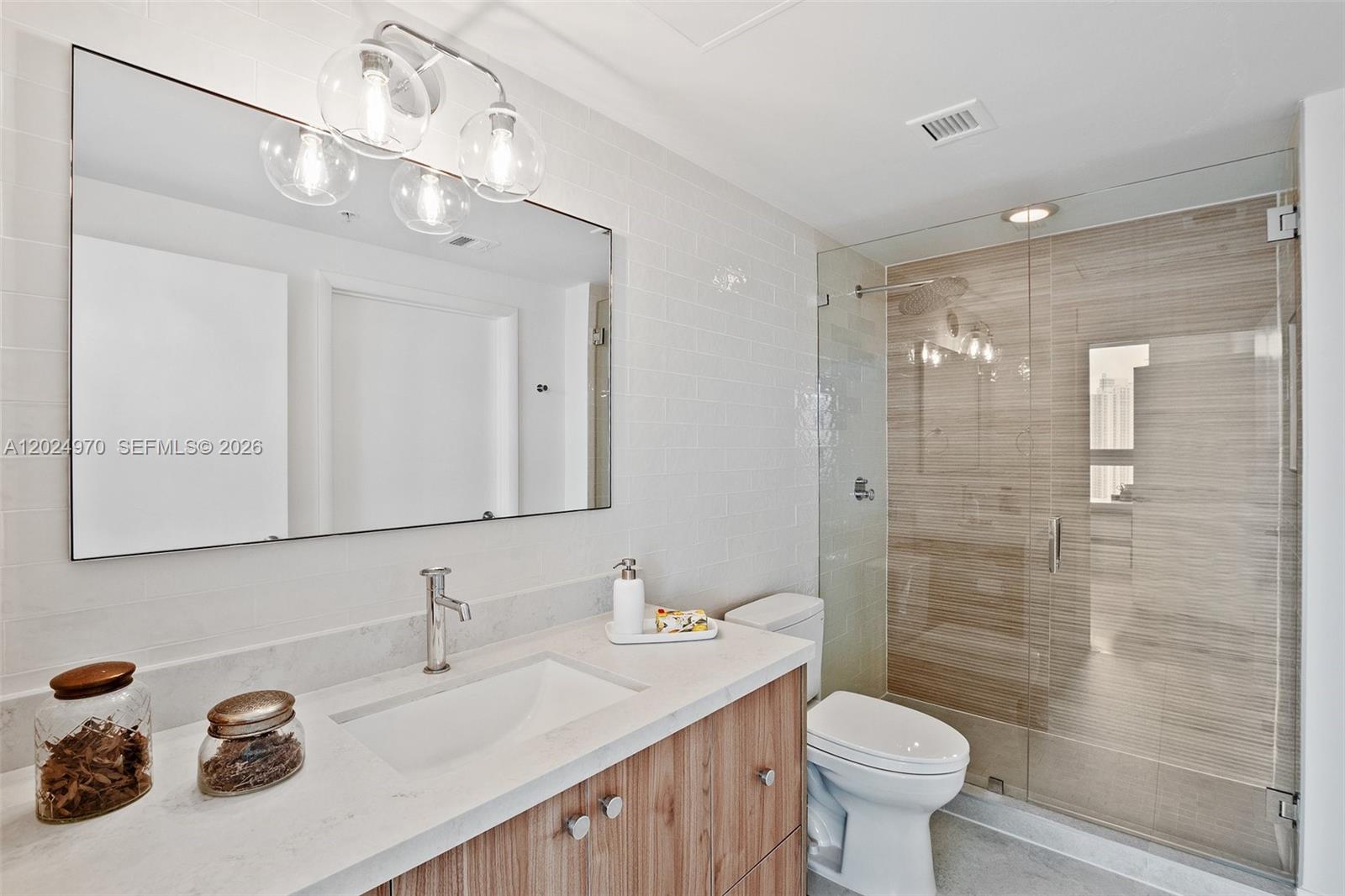 90 Sw 3rd St 3810 Property Photo 25