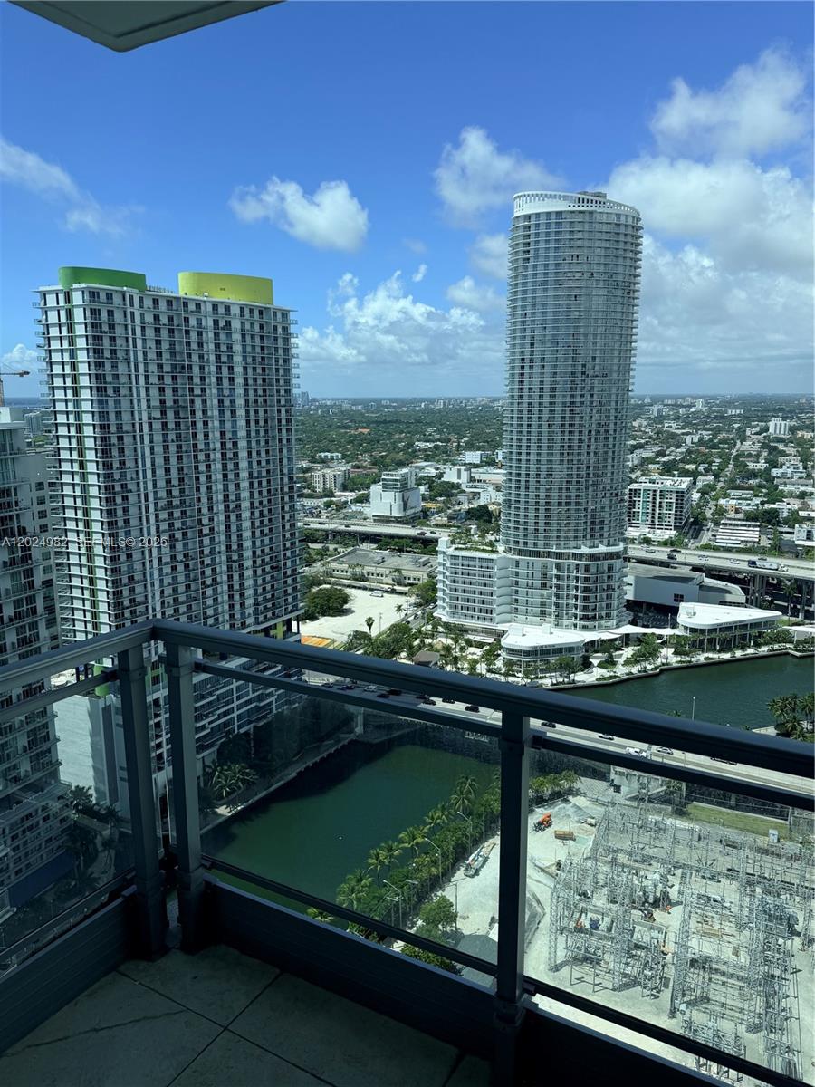 92 Sw 3rd St 3909 Property Photo 9