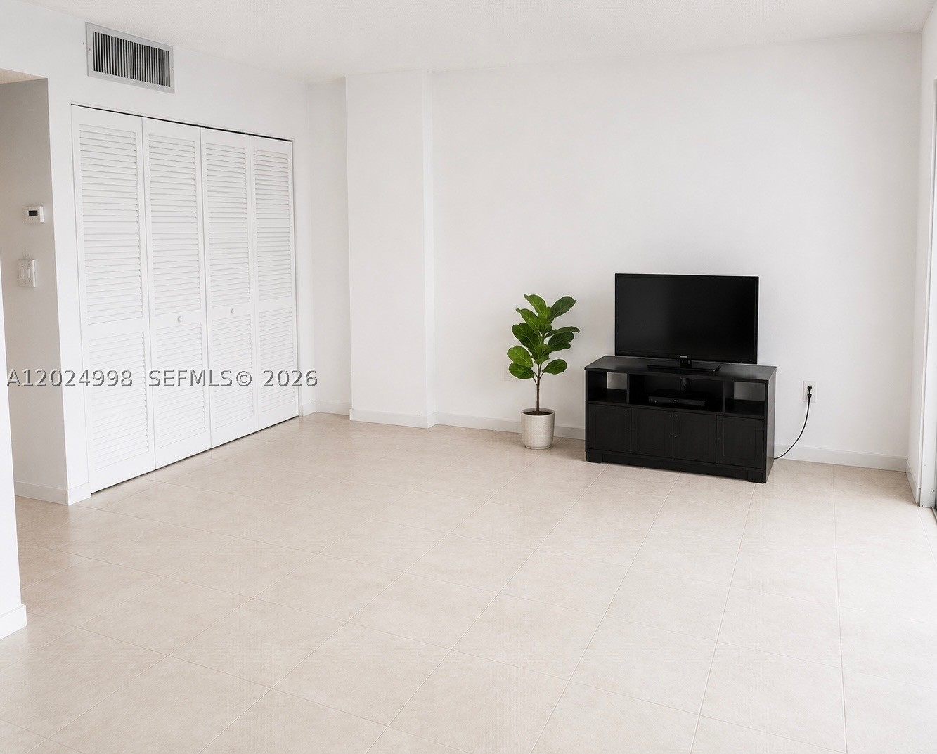 17011 N Bay Rd 417 Property Photo 11