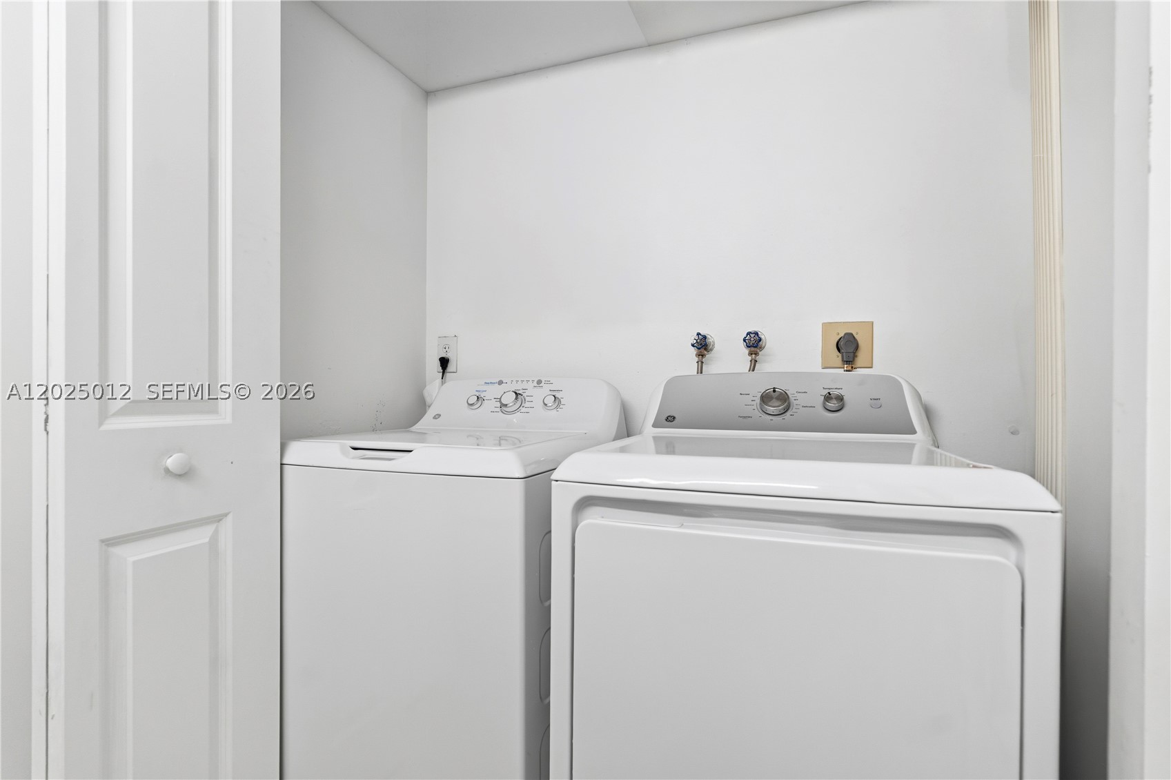 19195 Ne 36th Ct 502 Property Photo 12