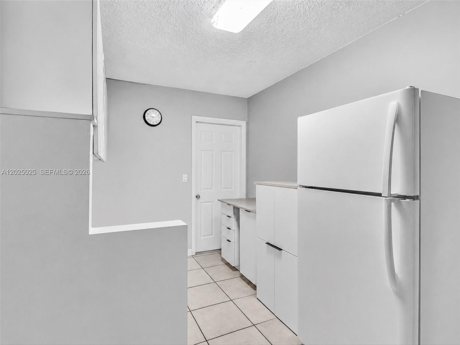 A12025025 Property Photo 53