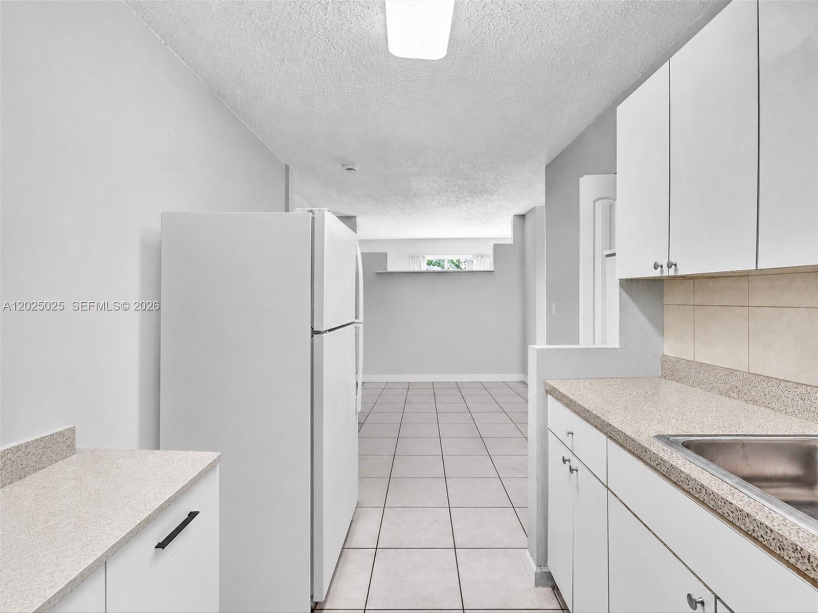 A12025025 Property Photo 54