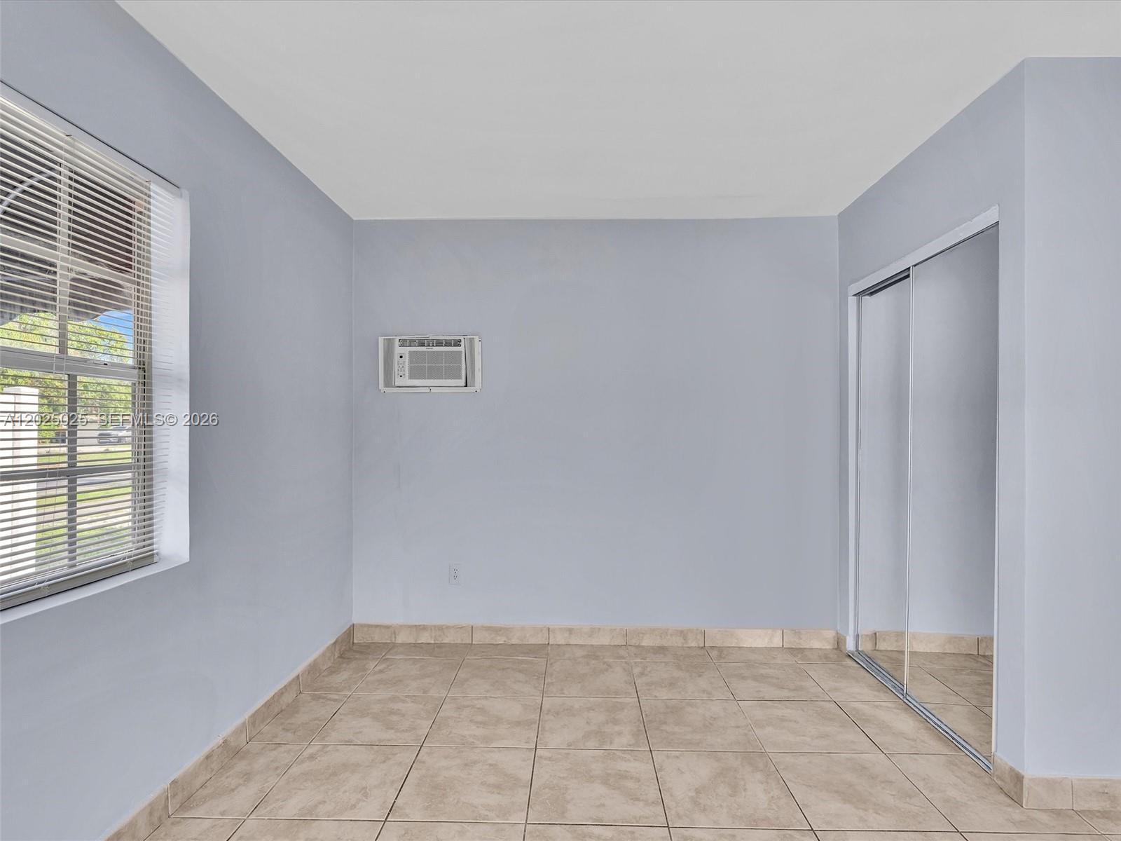 A12025025 Property Photo 62