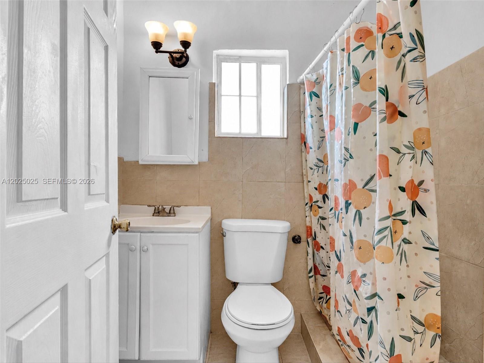 A12025025 Property Photo 71