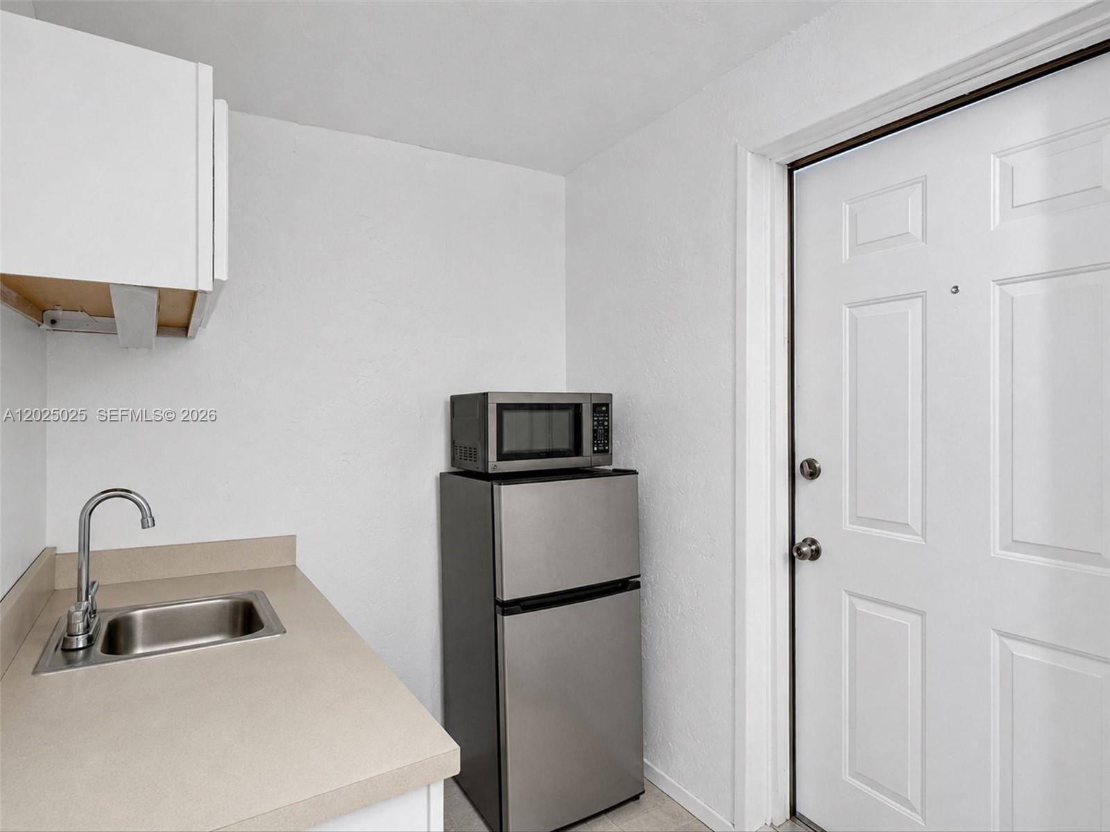 A12025025 Property Photo 74
