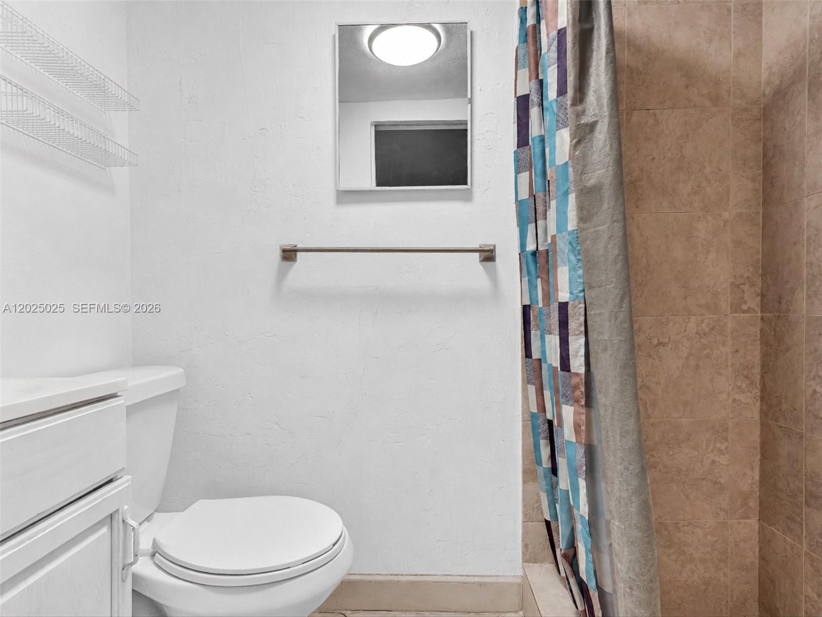 A12025025 Property Photo 76
