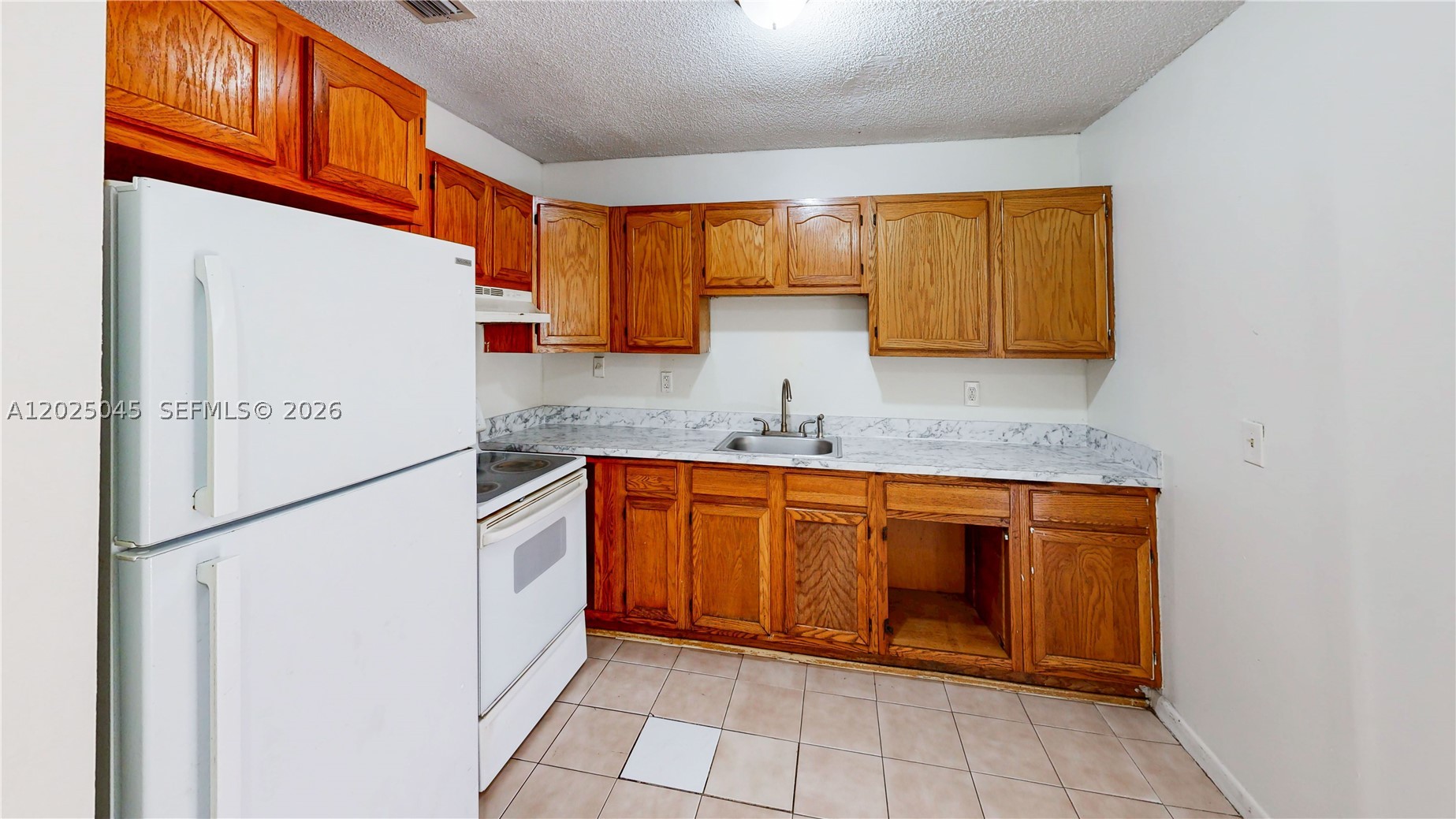 1664 Sw 2nd Ct Property Photo 6