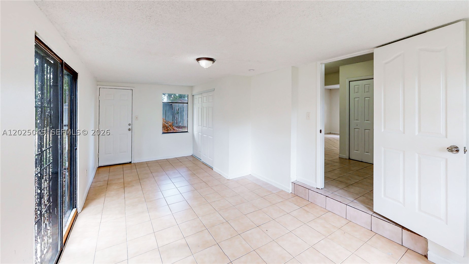 1664 Sw 2nd Ct Property Photo 11