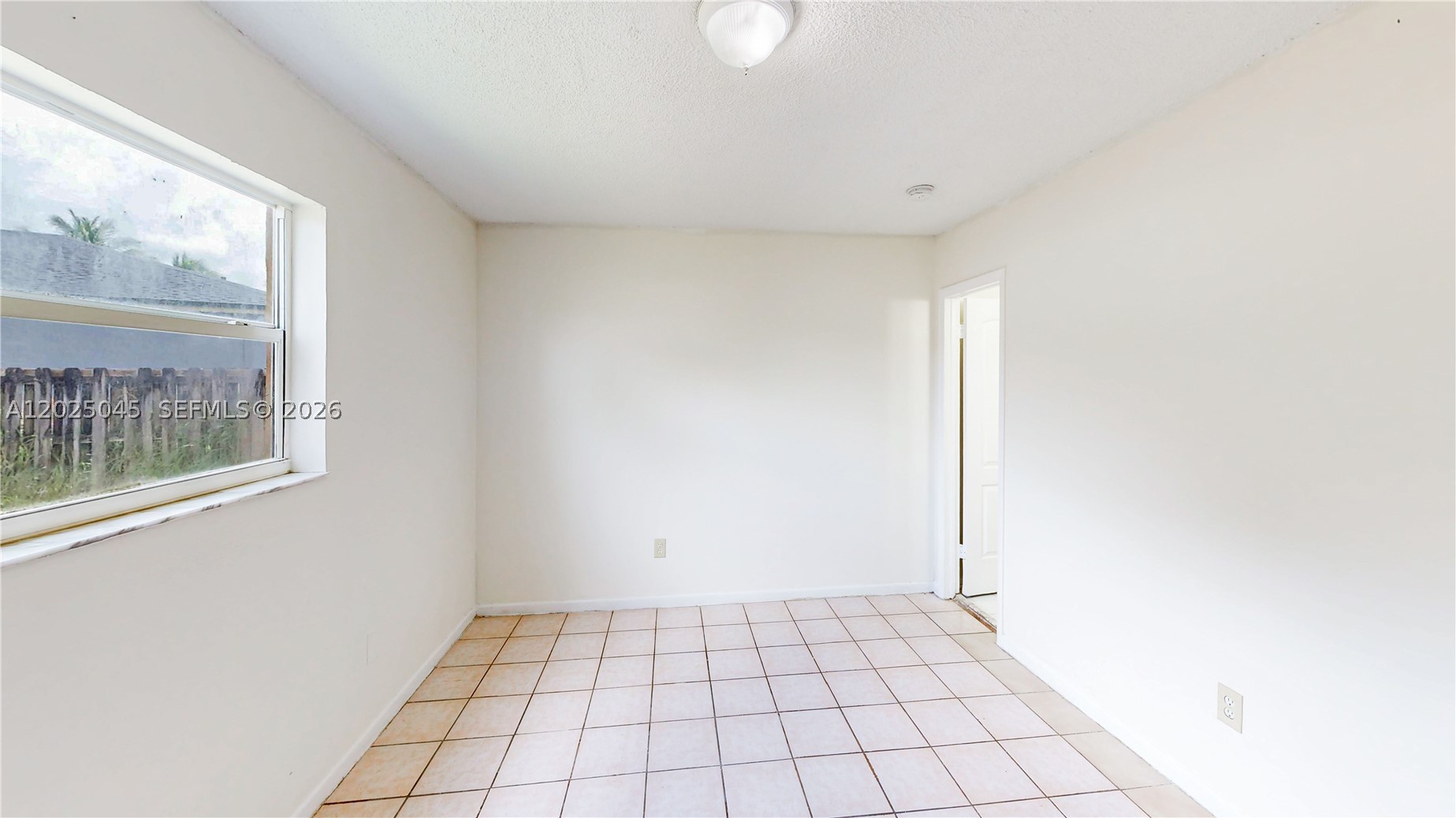 1664 Sw 2nd Ct Property Photo 14