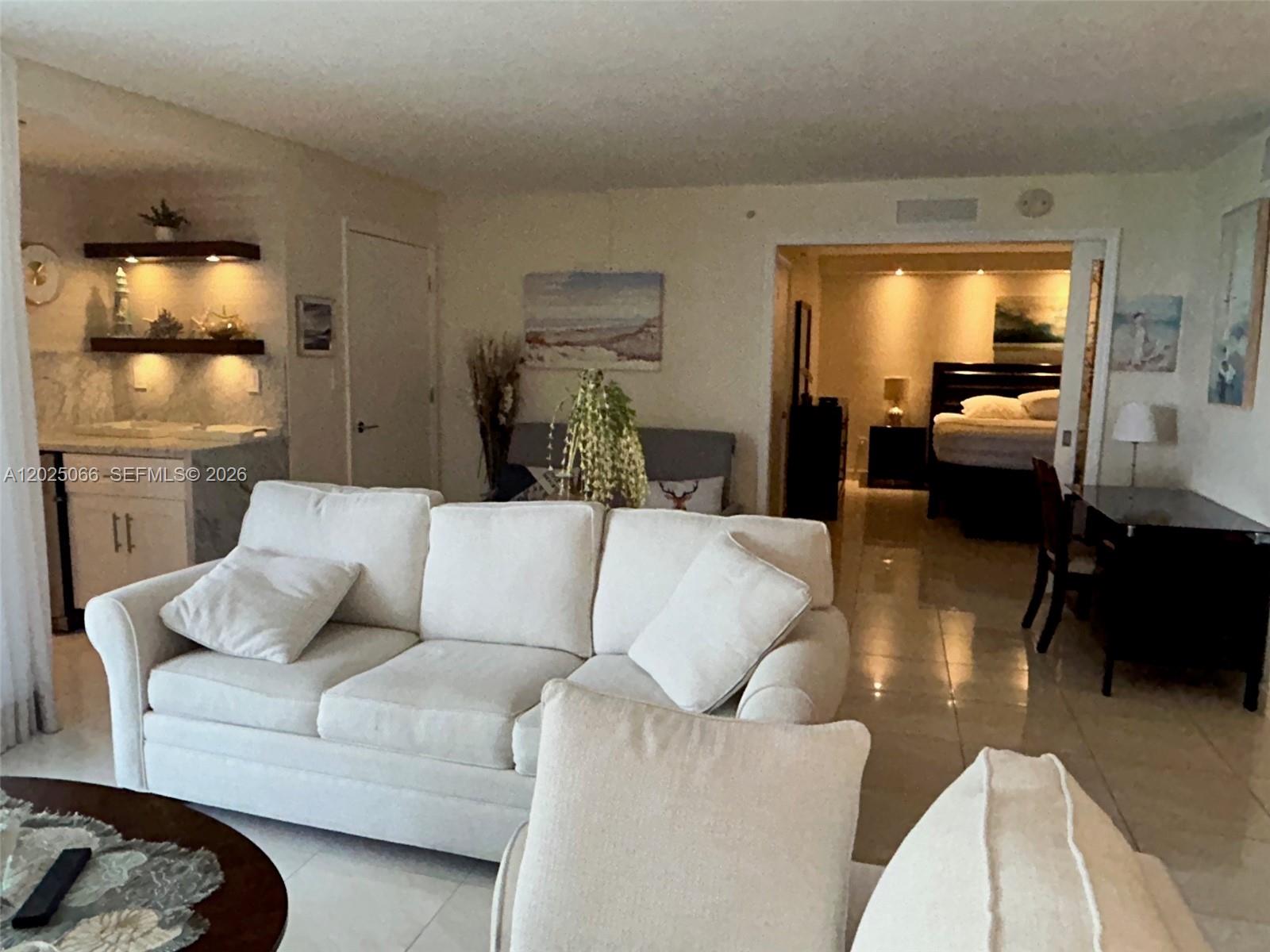 6917 Collins Ave 807 Property Photo 15