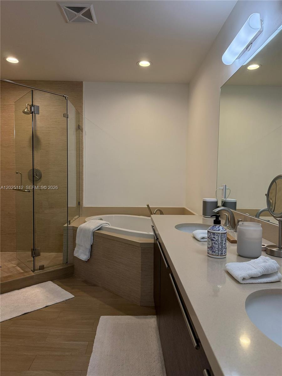 7928 East Dr 904 Property Photo 26