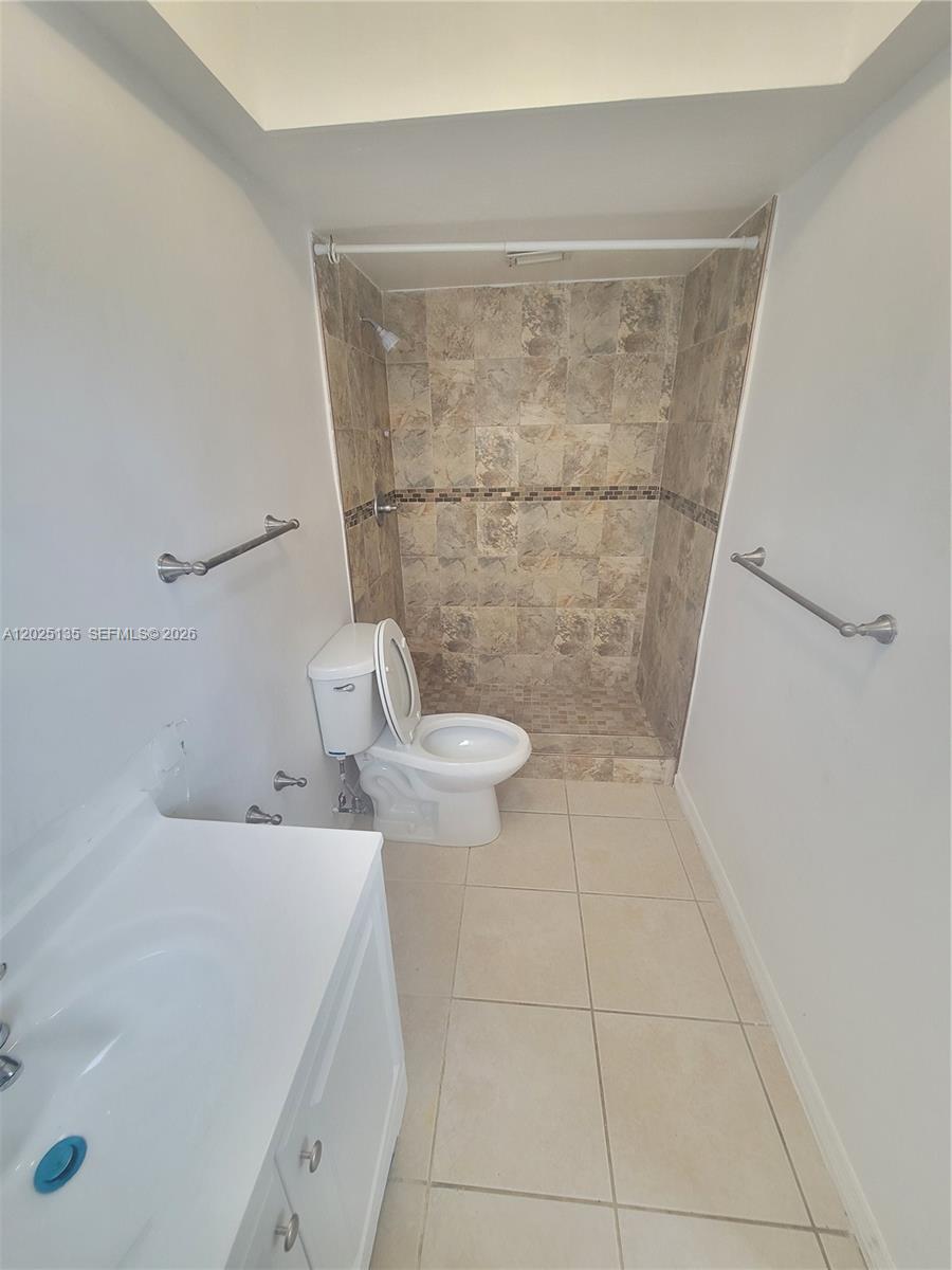11960 Ne 19th Dr 16 Property Photo 16