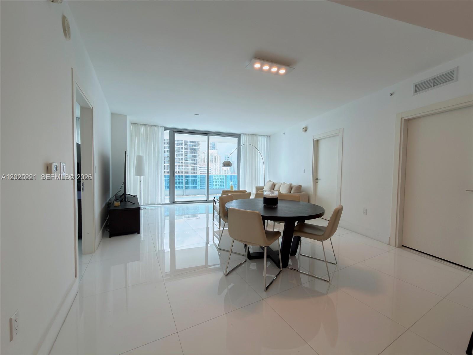 200 Biscayne Boulevard Way 4104 Property Photo 2