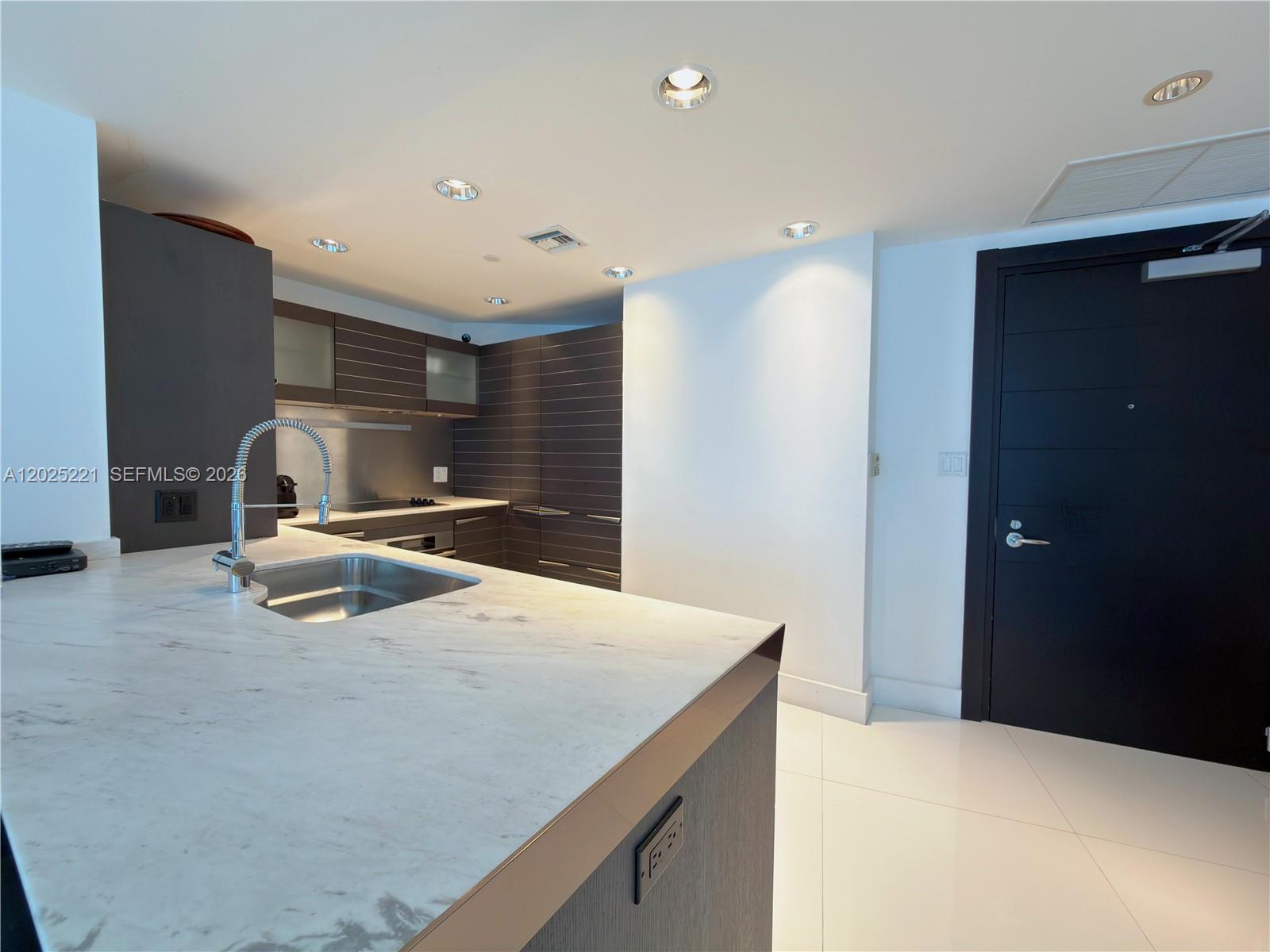 200 Biscayne Boulevard Way 4104 Property Photo 5