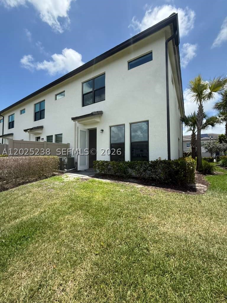 2163 Appleton Cir S Property Photo 2
