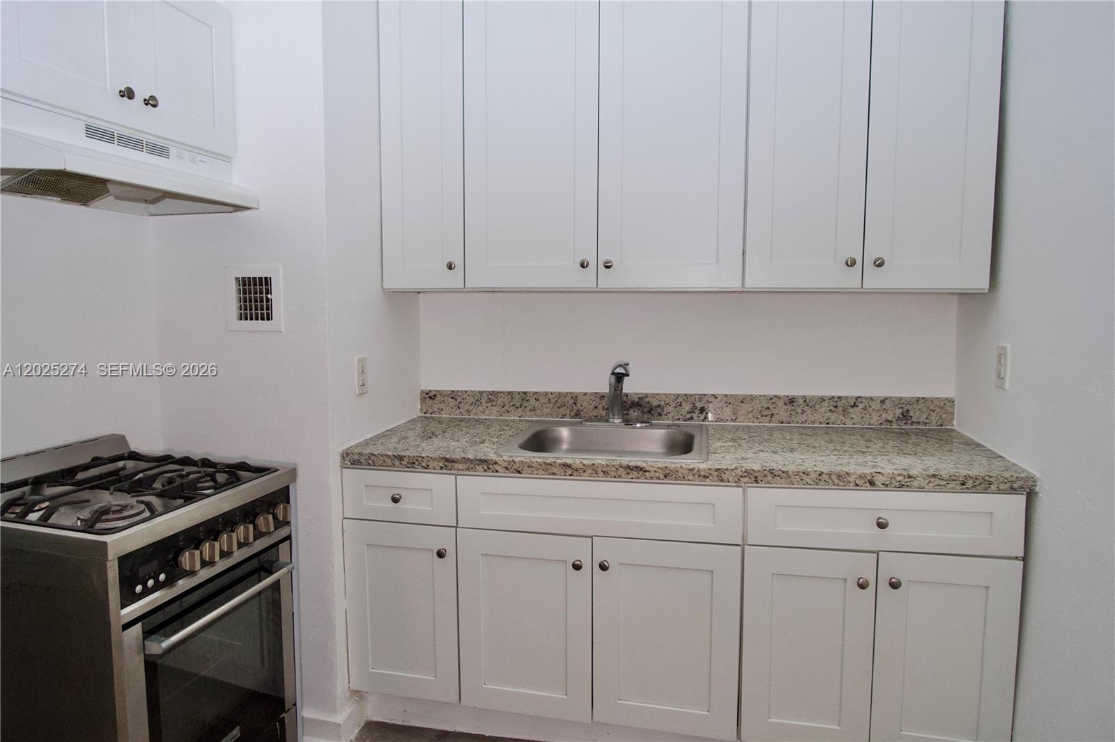 501 Sw 6th Ct 213 Property Photo 5