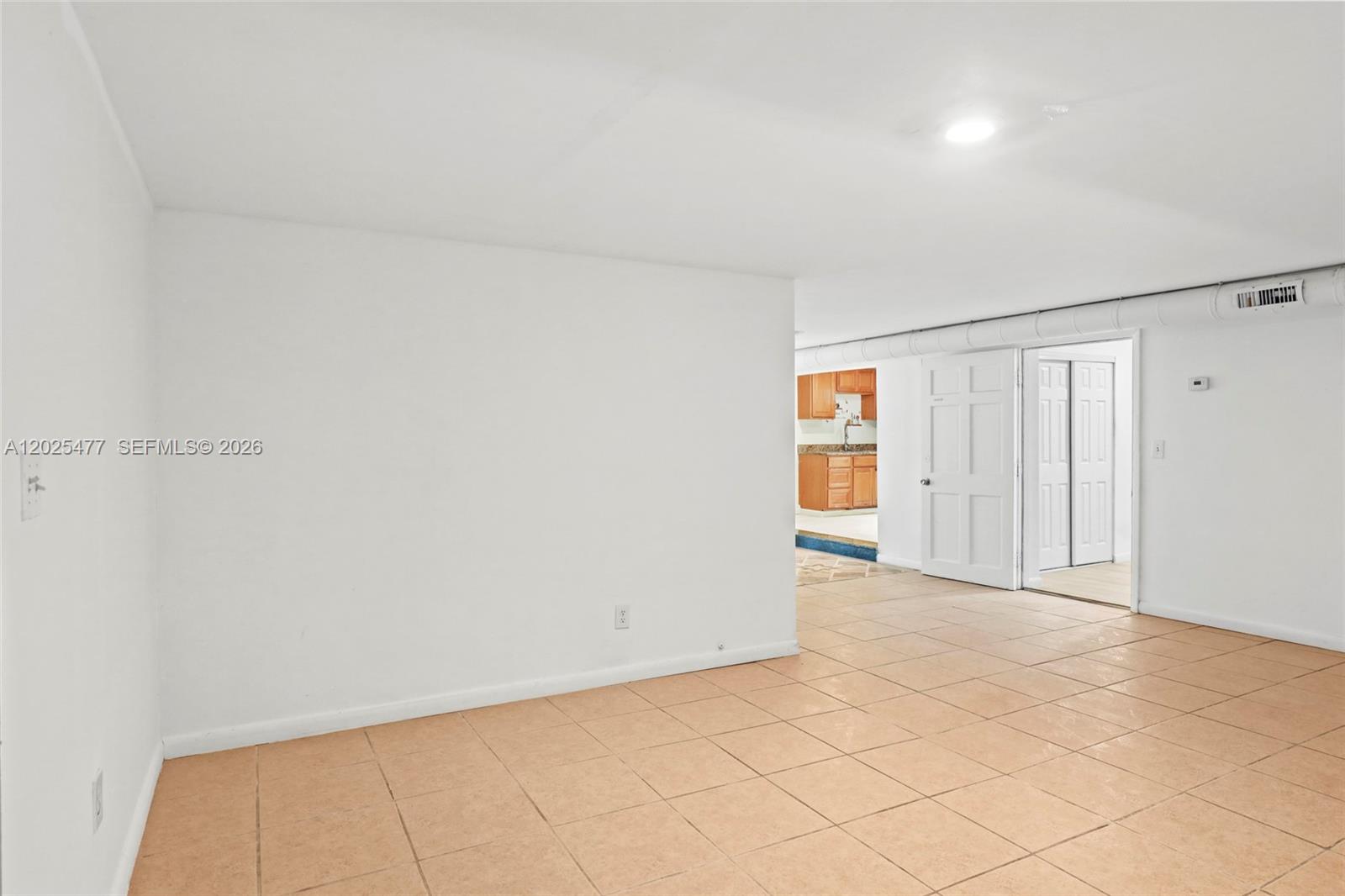 310 E Olive Ave Property Photo 12