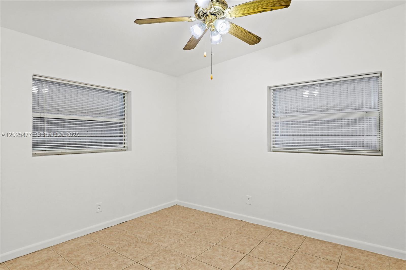 310 E Olive Ave Property Photo 18