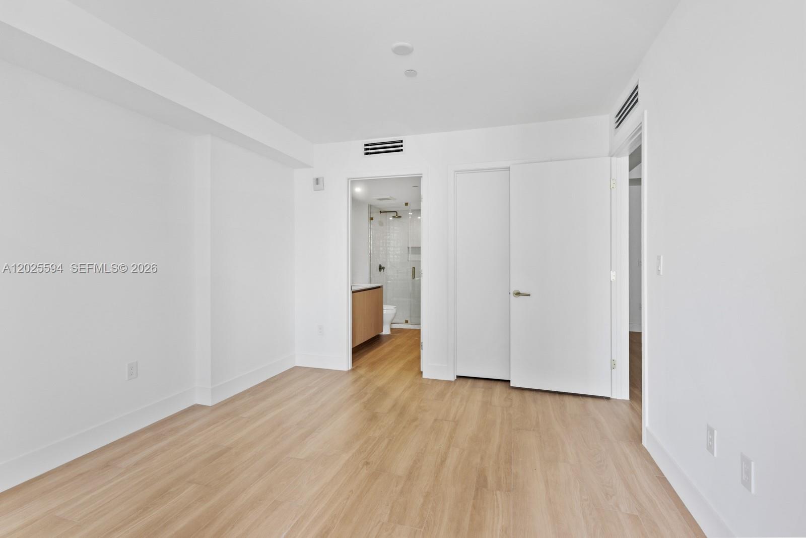 90 Ne 32nd St 506 Property Photo 11
