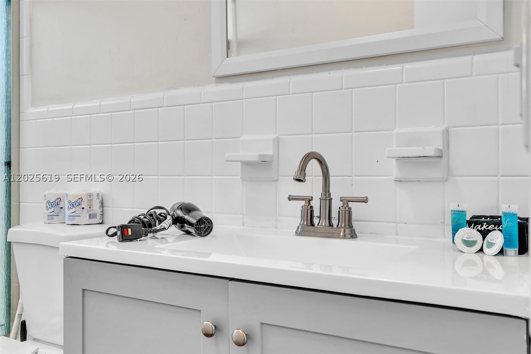 10002 E Bay Harbor Dr 7 Property Photo 19