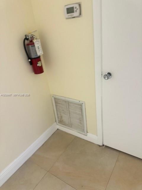 5300 Nw 12th Ave Property Photo 6