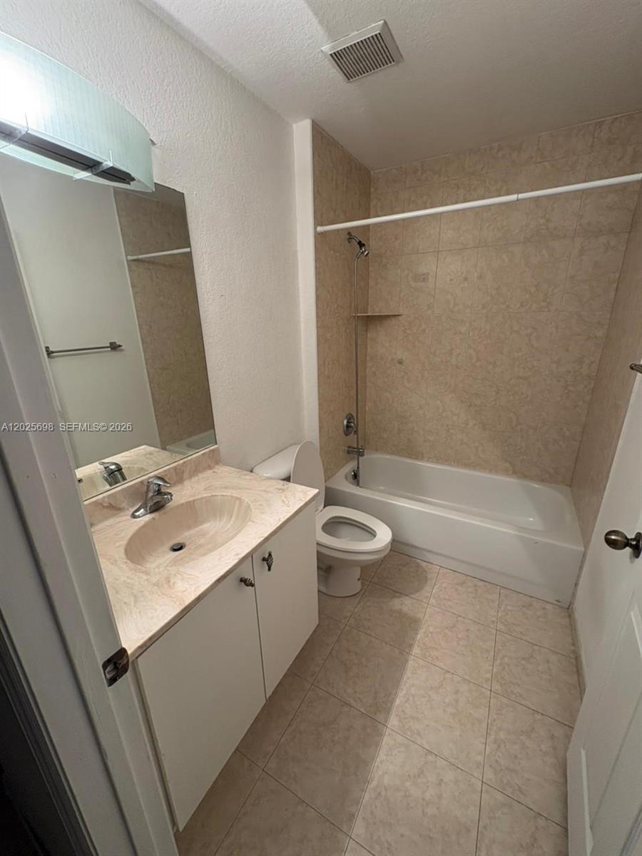 117 Se 3rd Ave 7 Property Photo 10