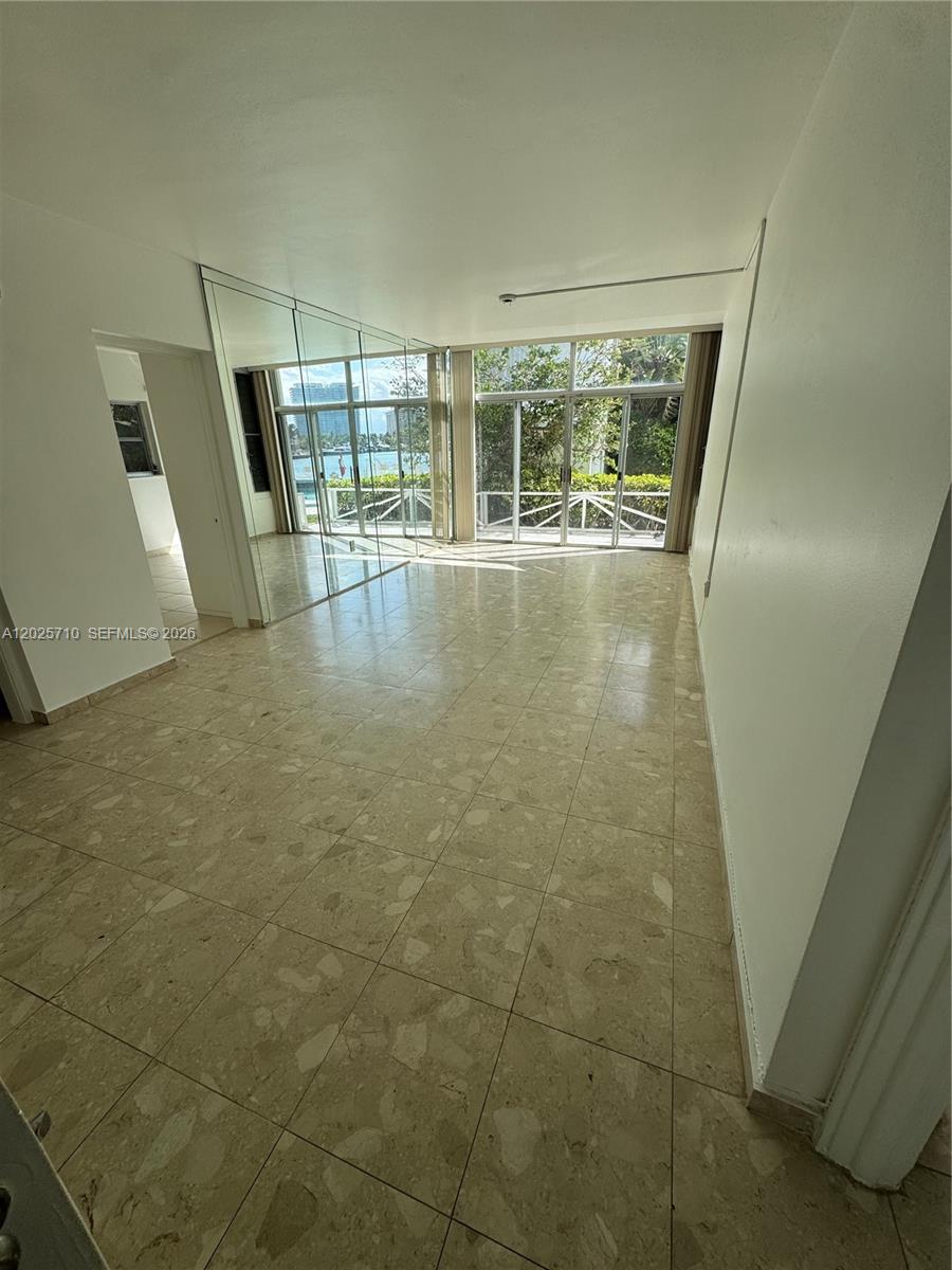 10281 E Bay Harbor Dr C1 Property Photo 2