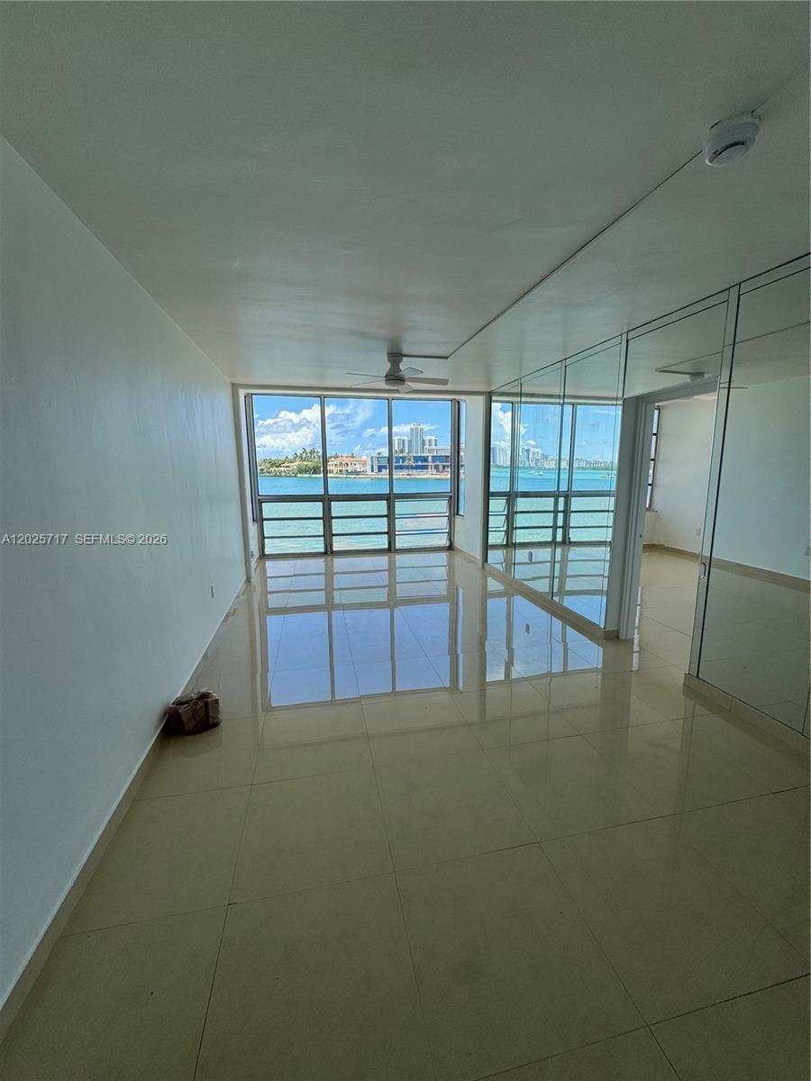 10281 E Bay Harbor Dr B3 Property Photo 1