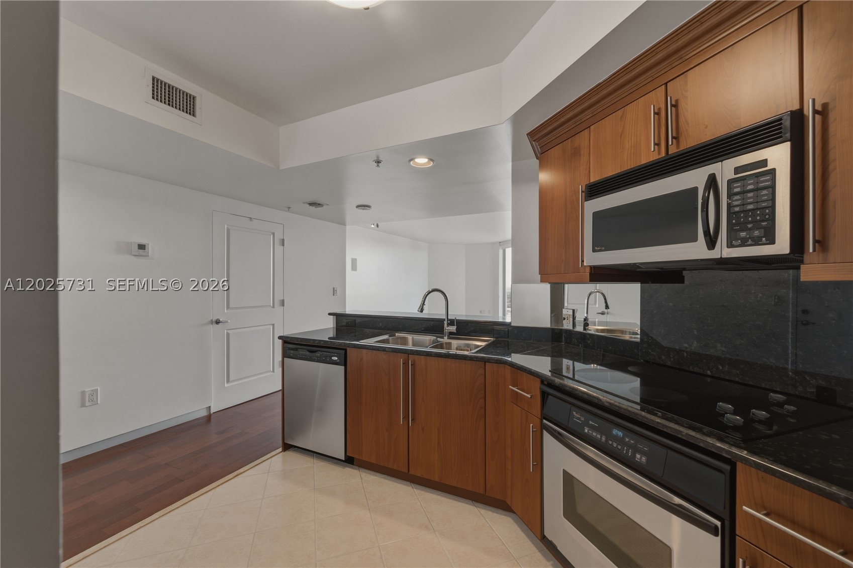 401 Sw 4th Ave 1700 Property Photo 13