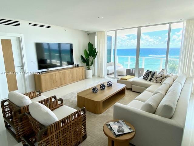 3951 S Ocean Dr 501 Property Photo 4
