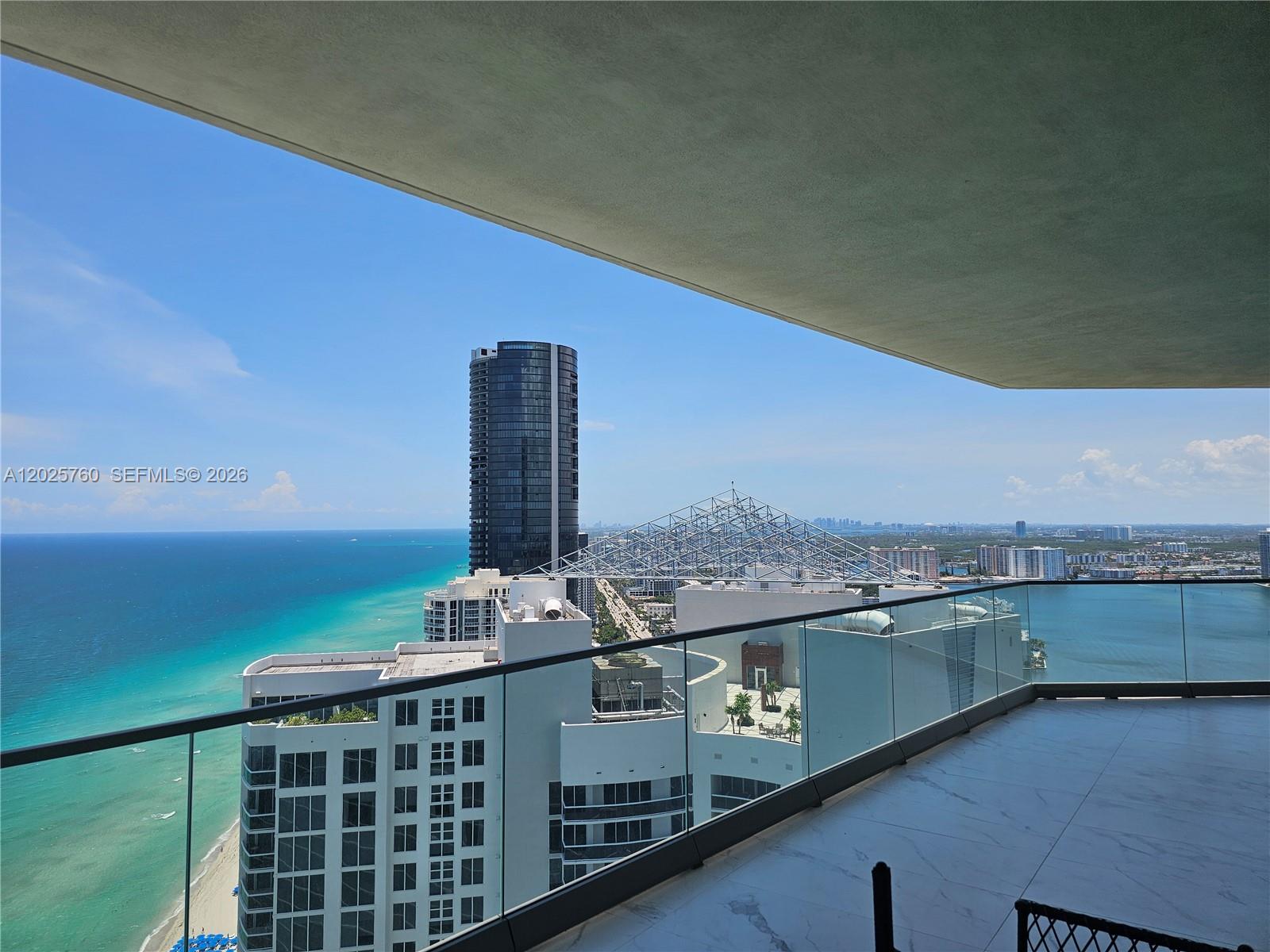 18975 Collins Ave 3504 Property Photo 11