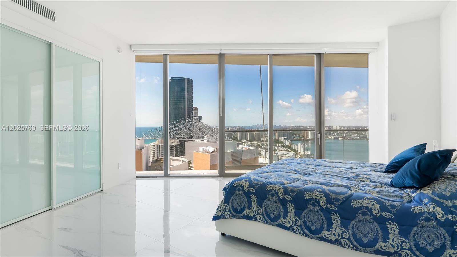 18975 Collins Ave 3504 Property Photo 35