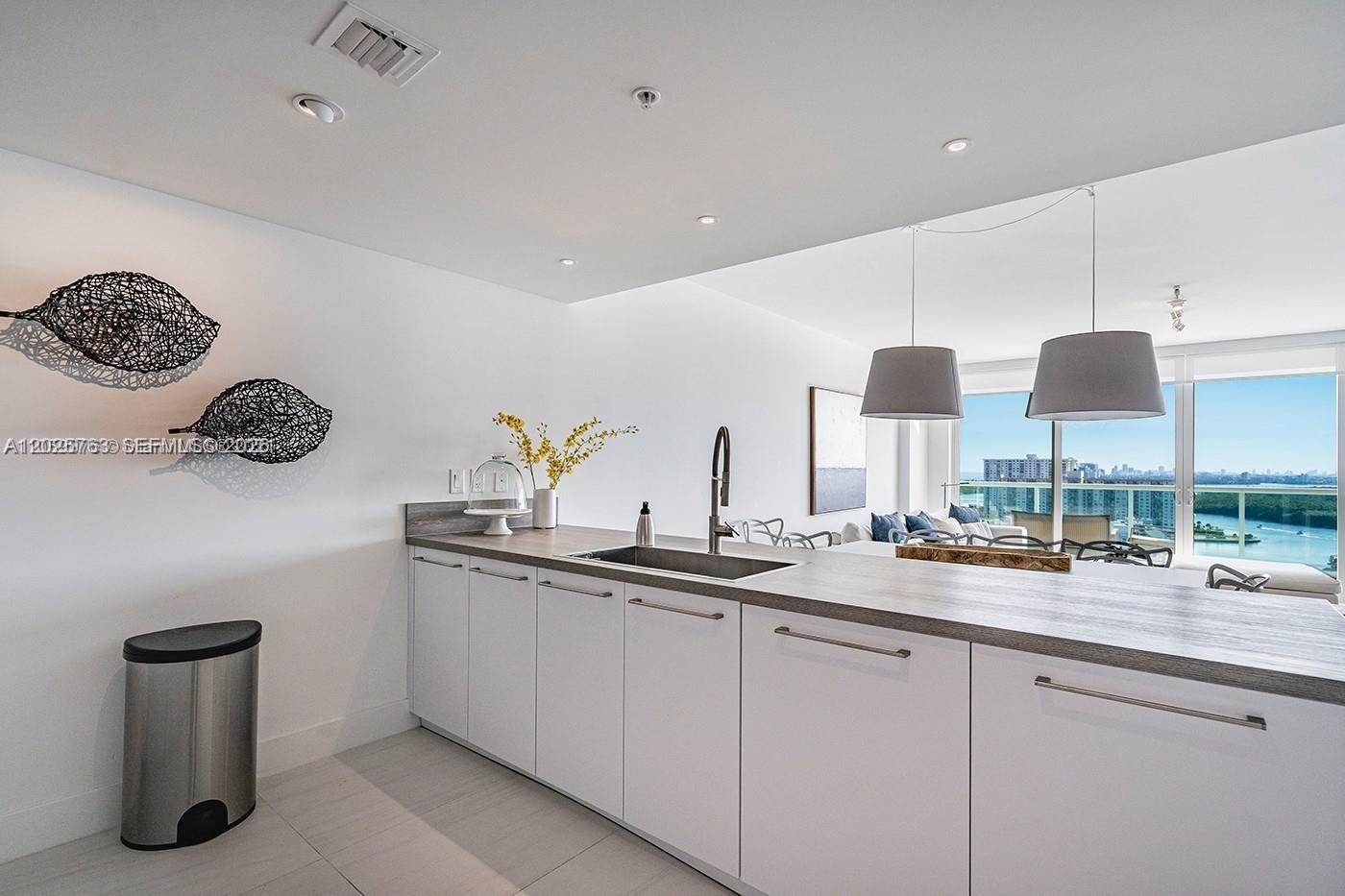 400 Sunny Isles Blvd 1804 Property Photo 8