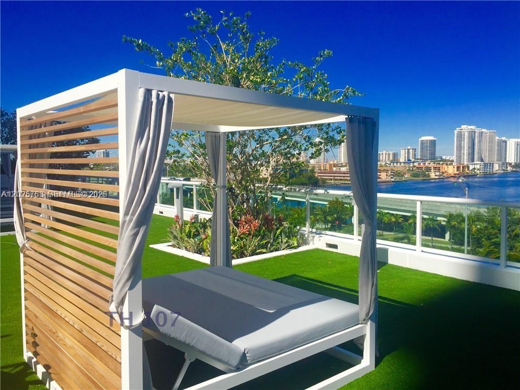 400 Sunny Isles Blvd 1804 Property Photo 26