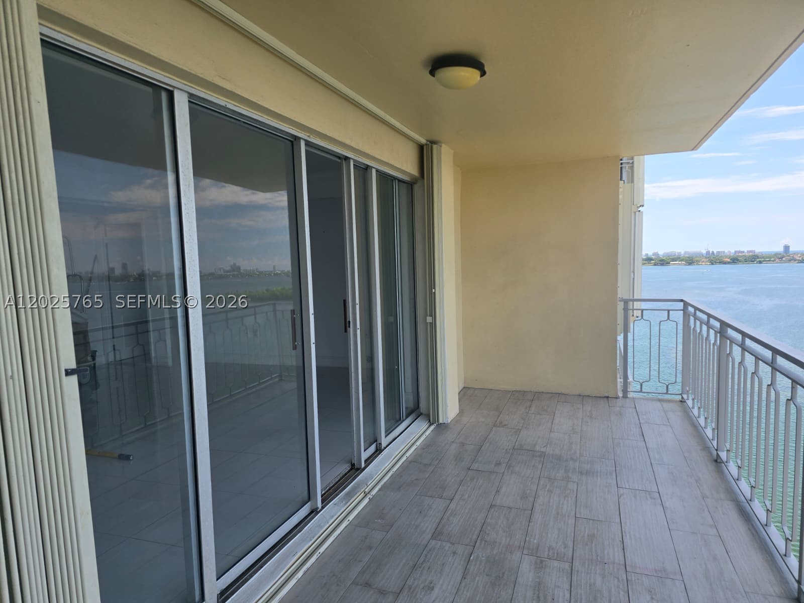 11111 Biscayne Blvd 17d Property Photo 7