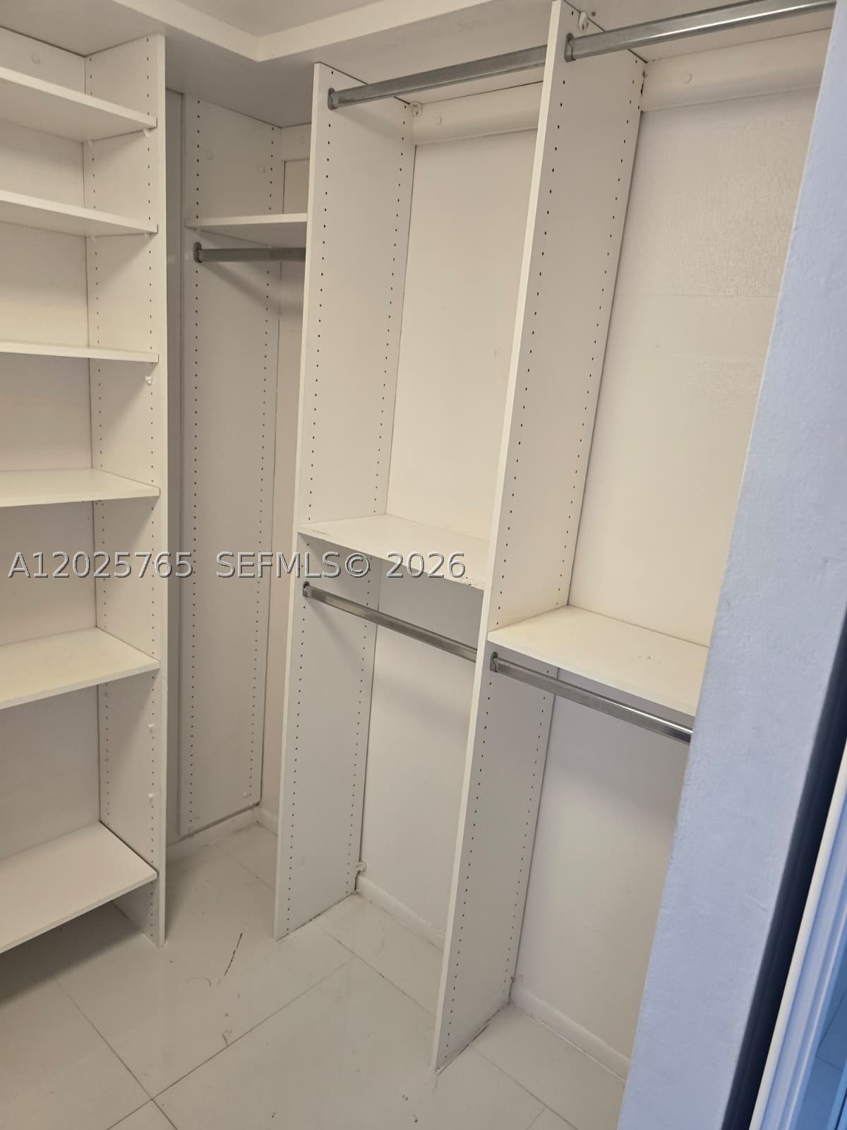 11111 Biscayne Blvd 17d Property Photo 8