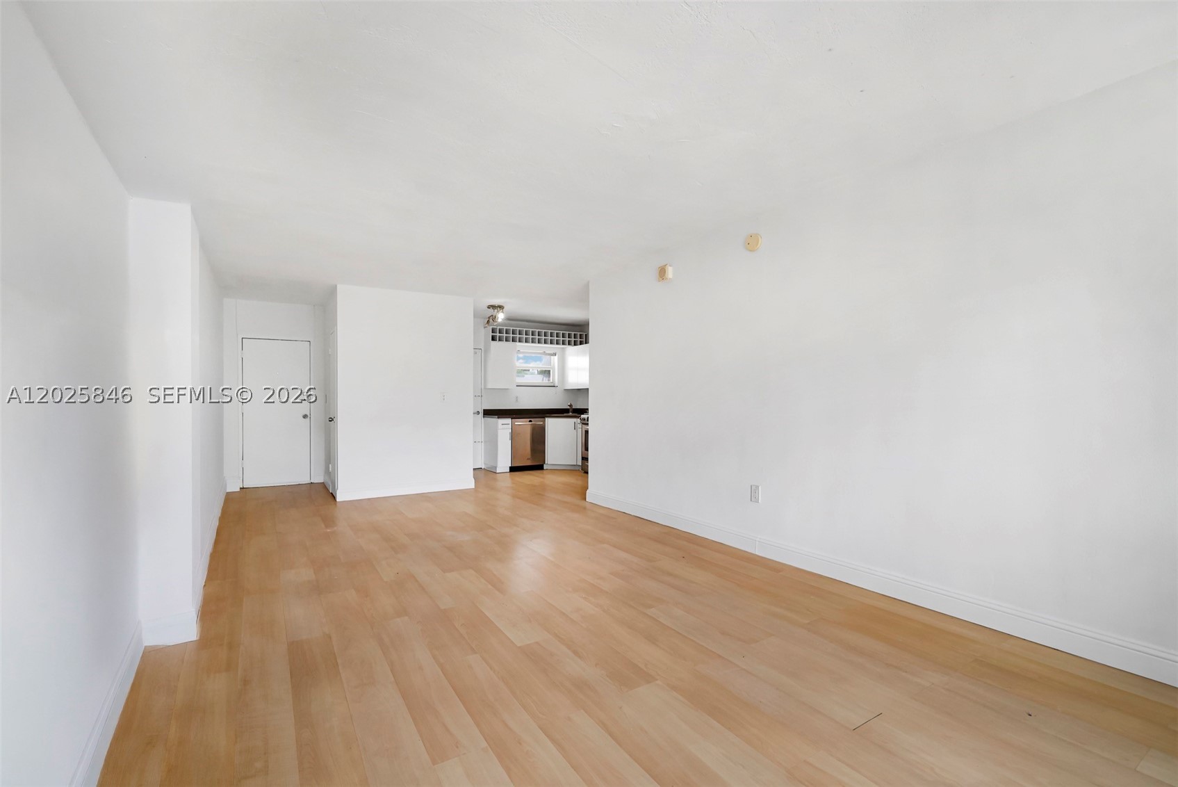 1300 Lincoln Rd B402 Property Photo 18